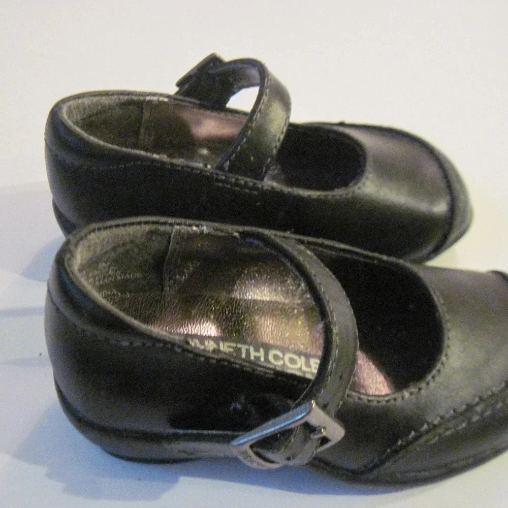 KENNETH COLE REACTION Kids Black Leather Shoes 5M